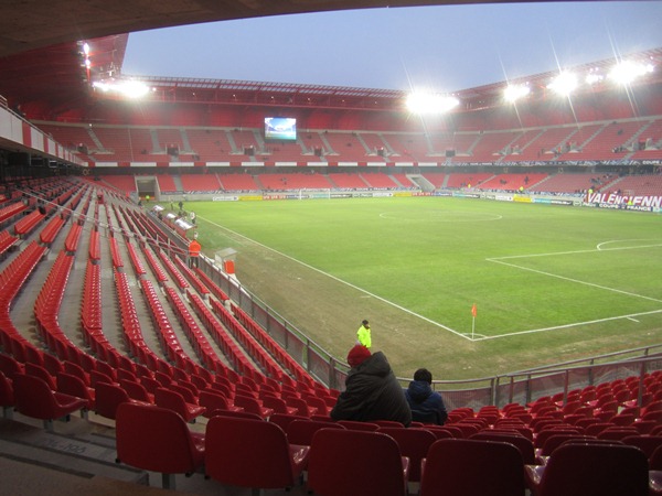 Stade du Hainaut Stadium image